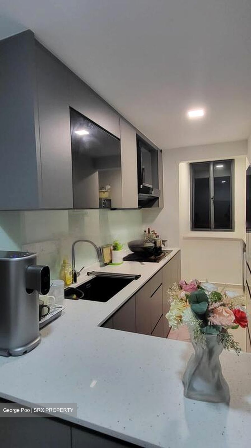The Brownstone (D27), Condominium #560091001